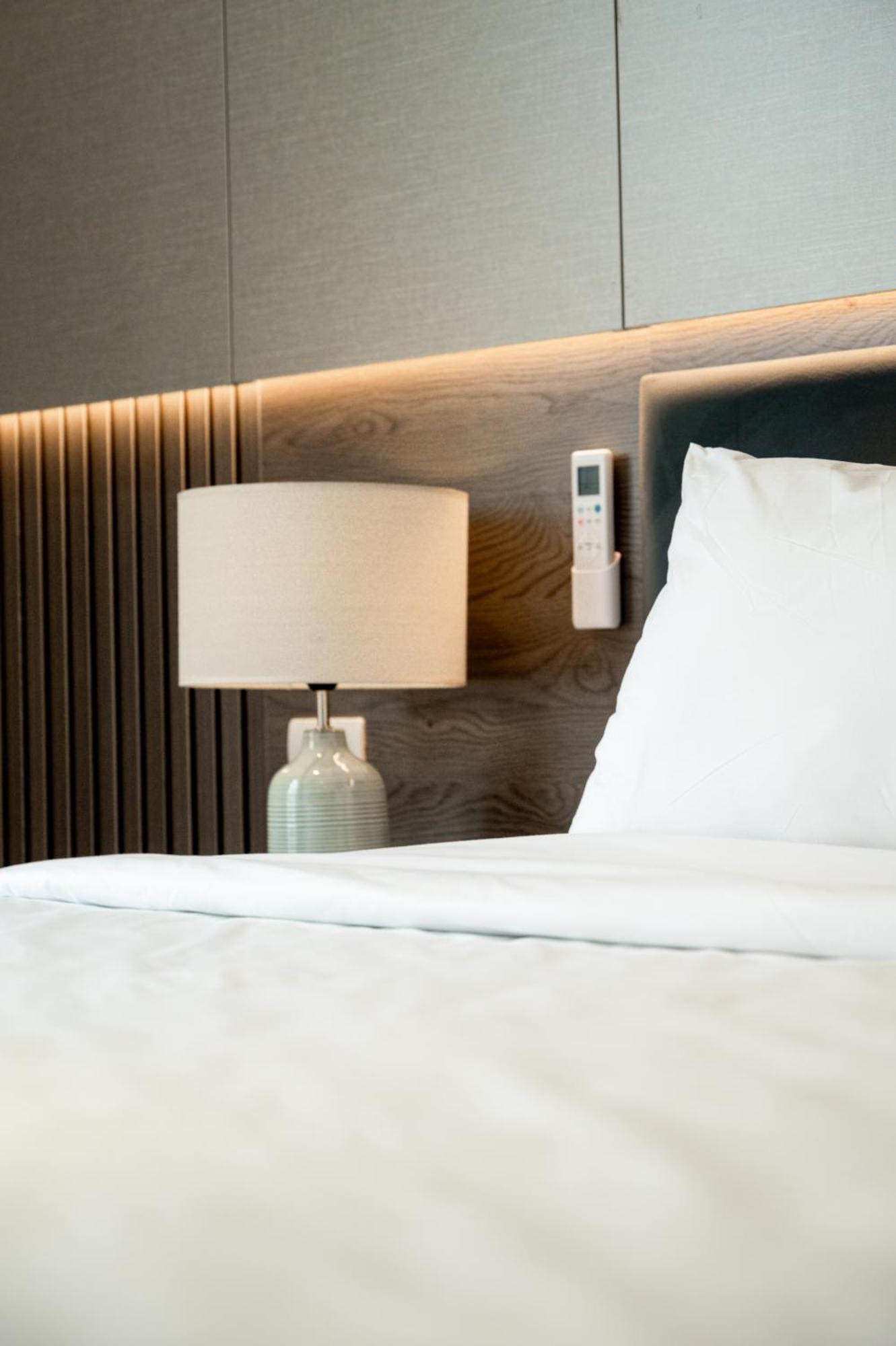 Luxe Paradise Suites Hotel To Ngoc Van Ханой Экстерьер фото