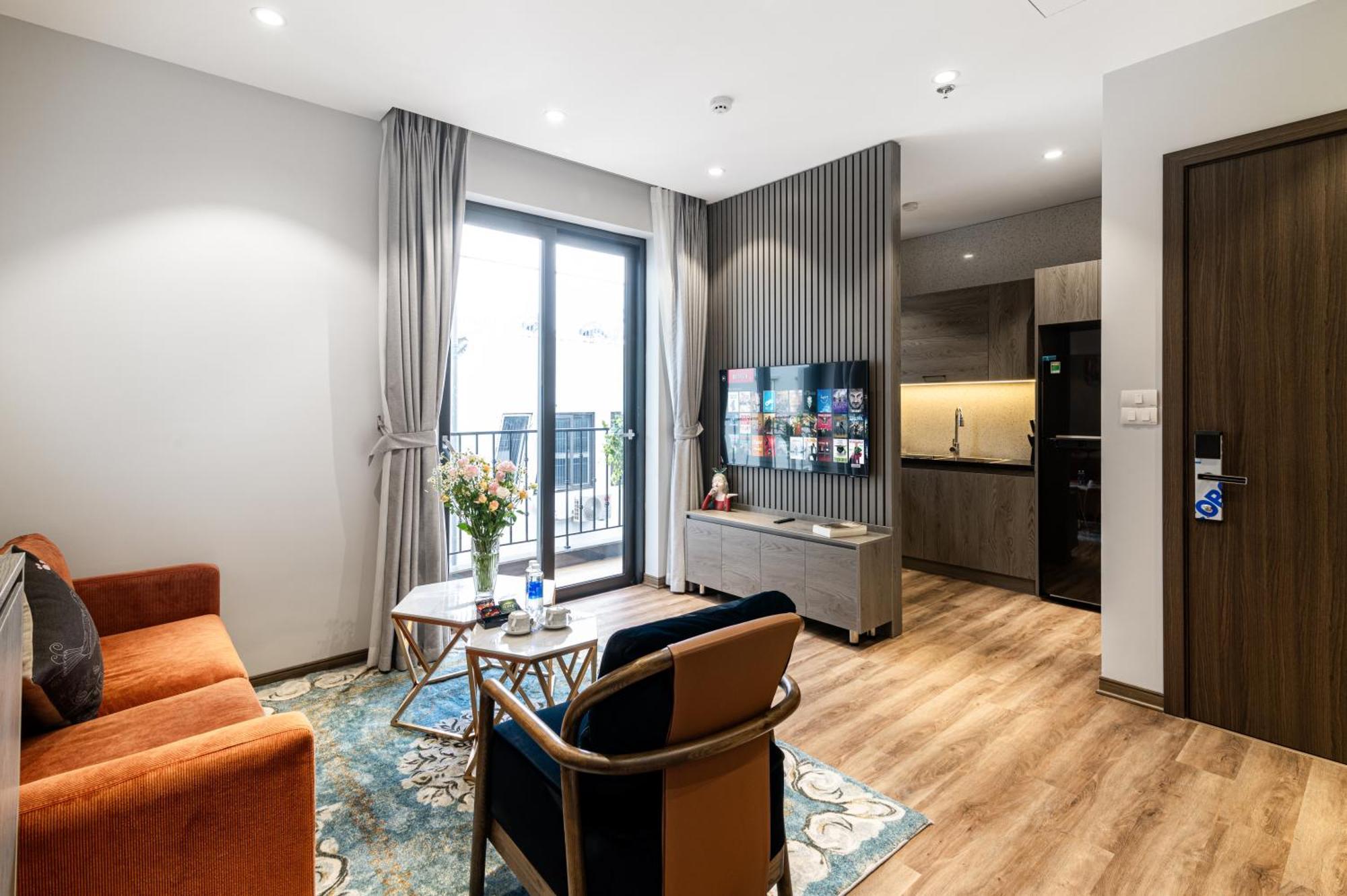 Luxe Paradise Suites Hotel To Ngoc Van Ханой Экстерьер фото